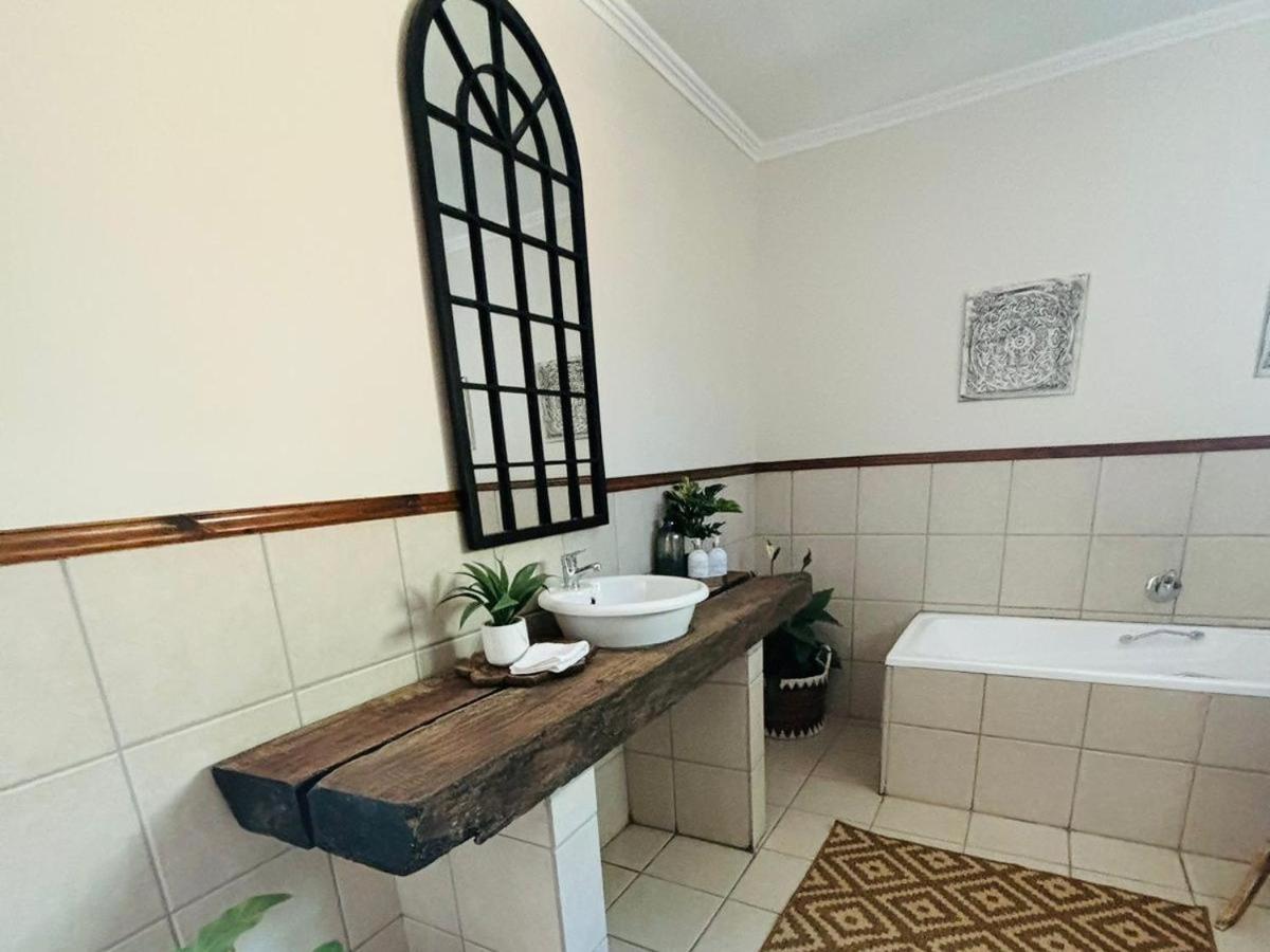 Bliss In The Bay Guesthouse Plettenberg Bay Habitación foto