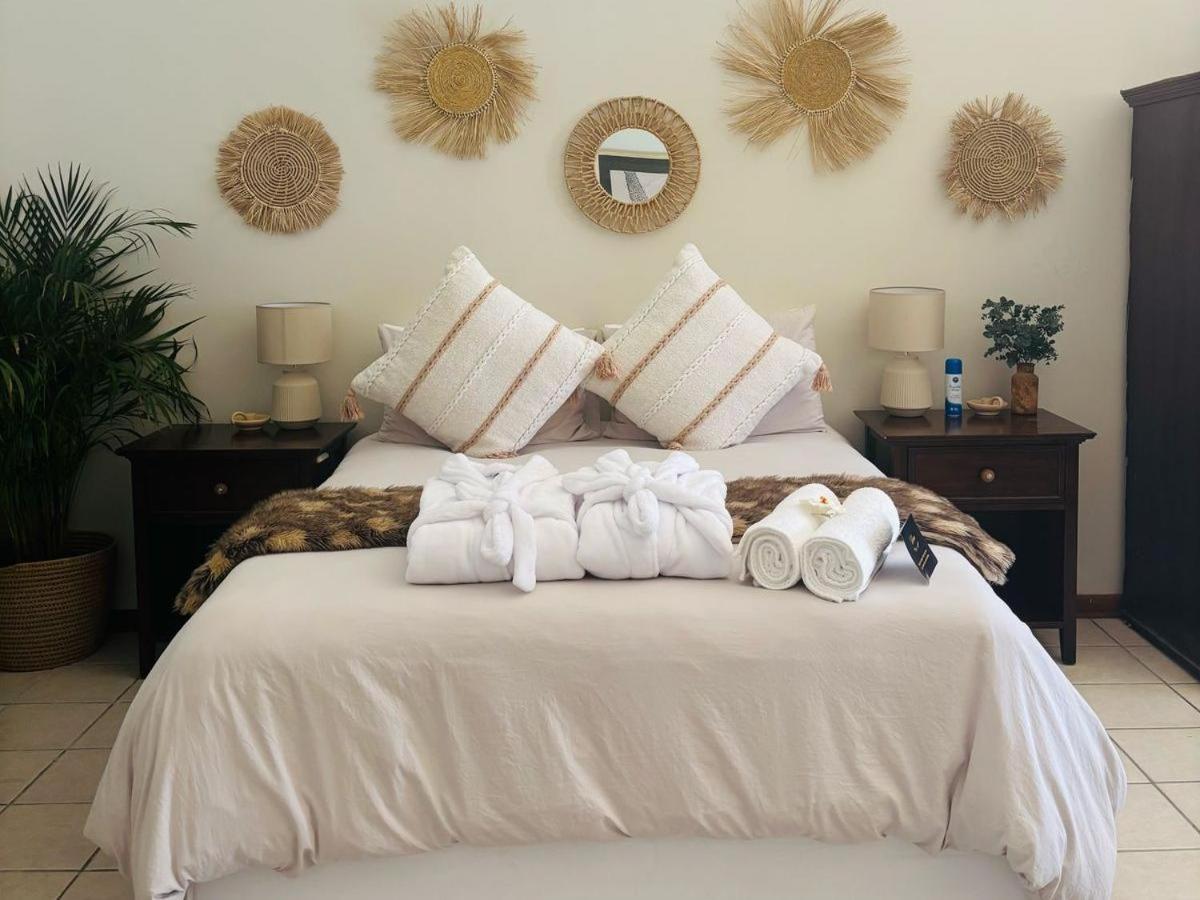 Bliss In The Bay Guesthouse Plettenberg Bay Habitación foto